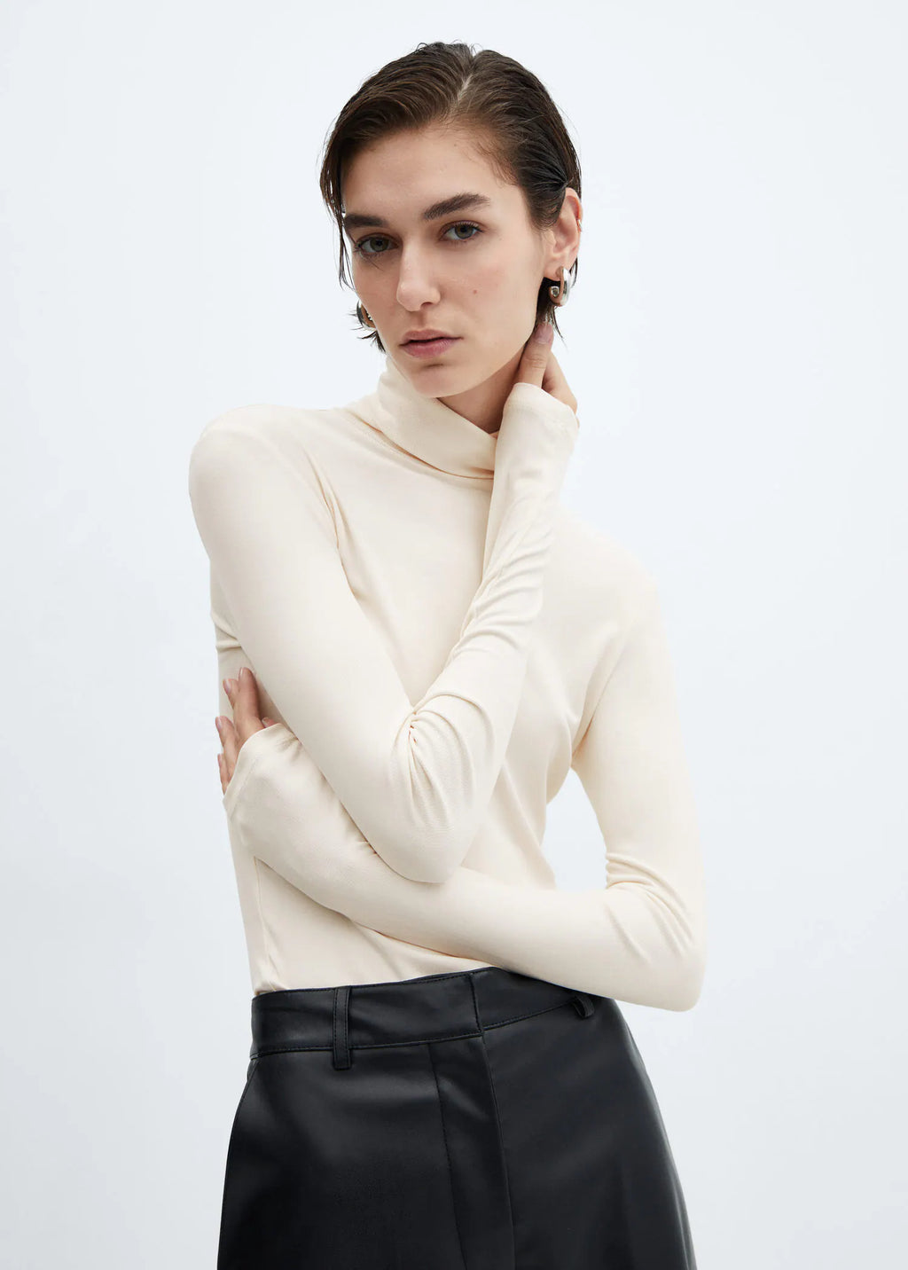 Camiseta modal cuello vuelto