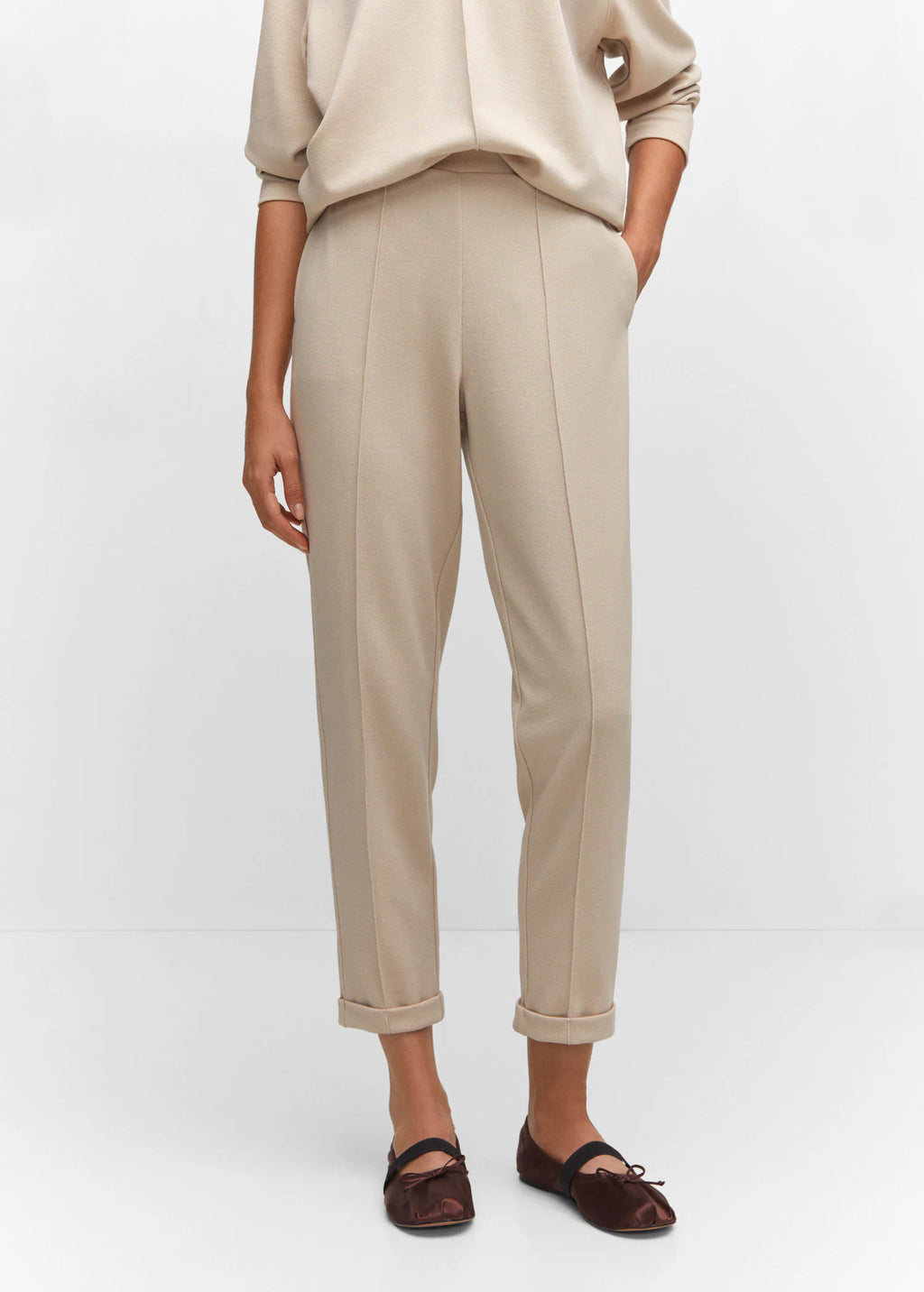 Pantalón jogger costuras