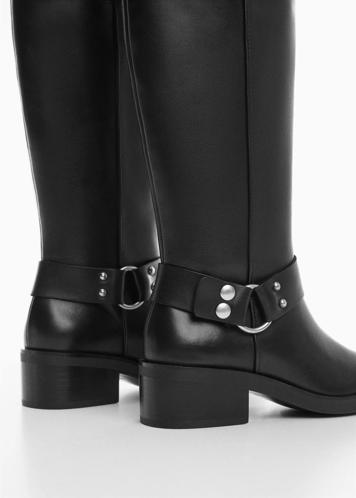 Botas piel hebilla