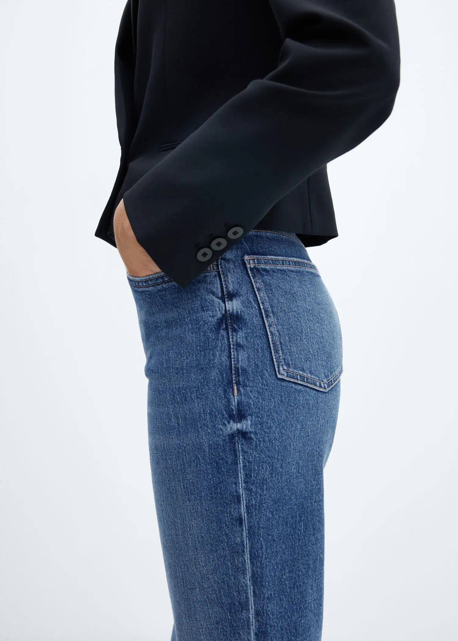 Jeans mom confort tiro alto