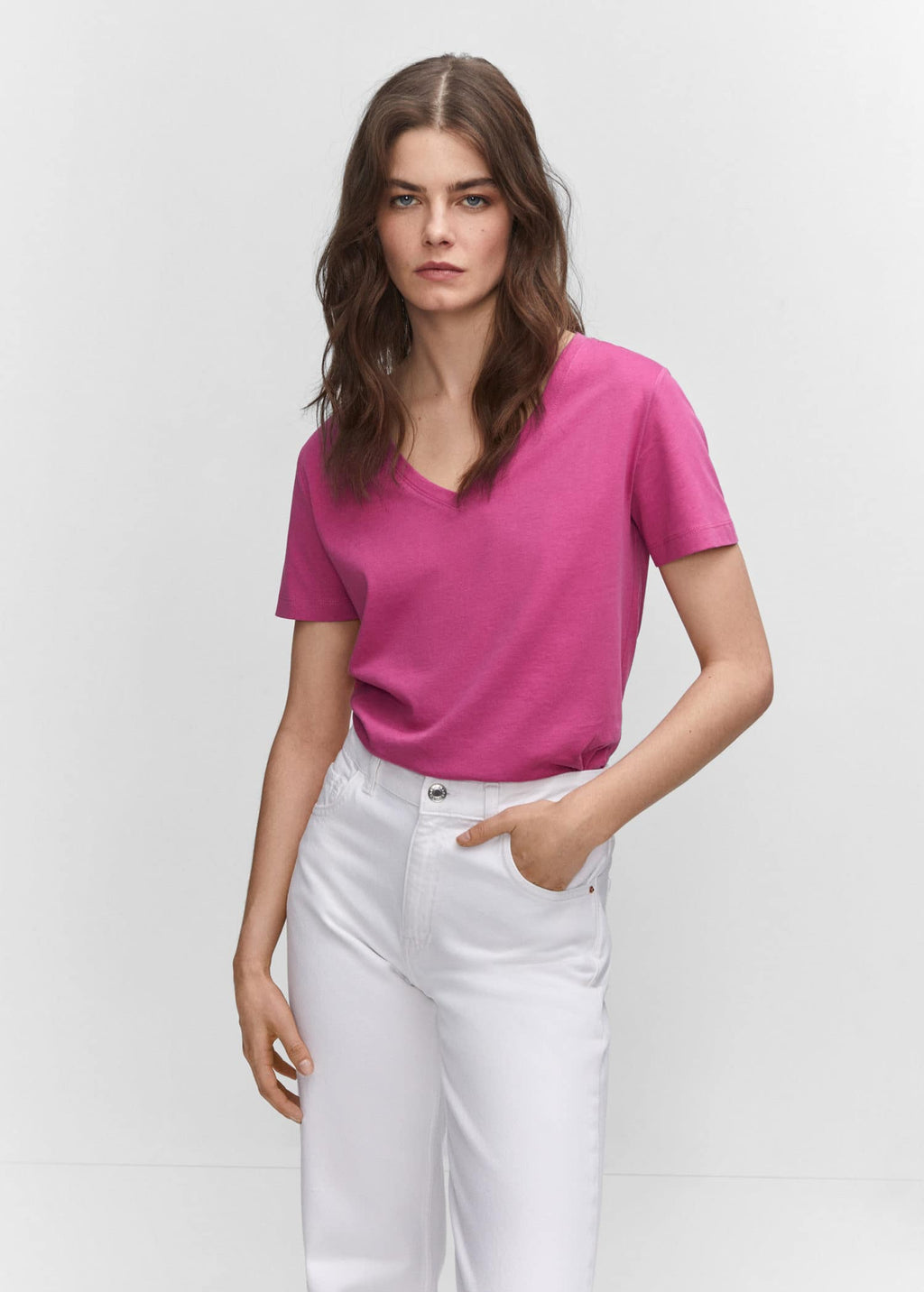 Camiseta algodón cuello pico