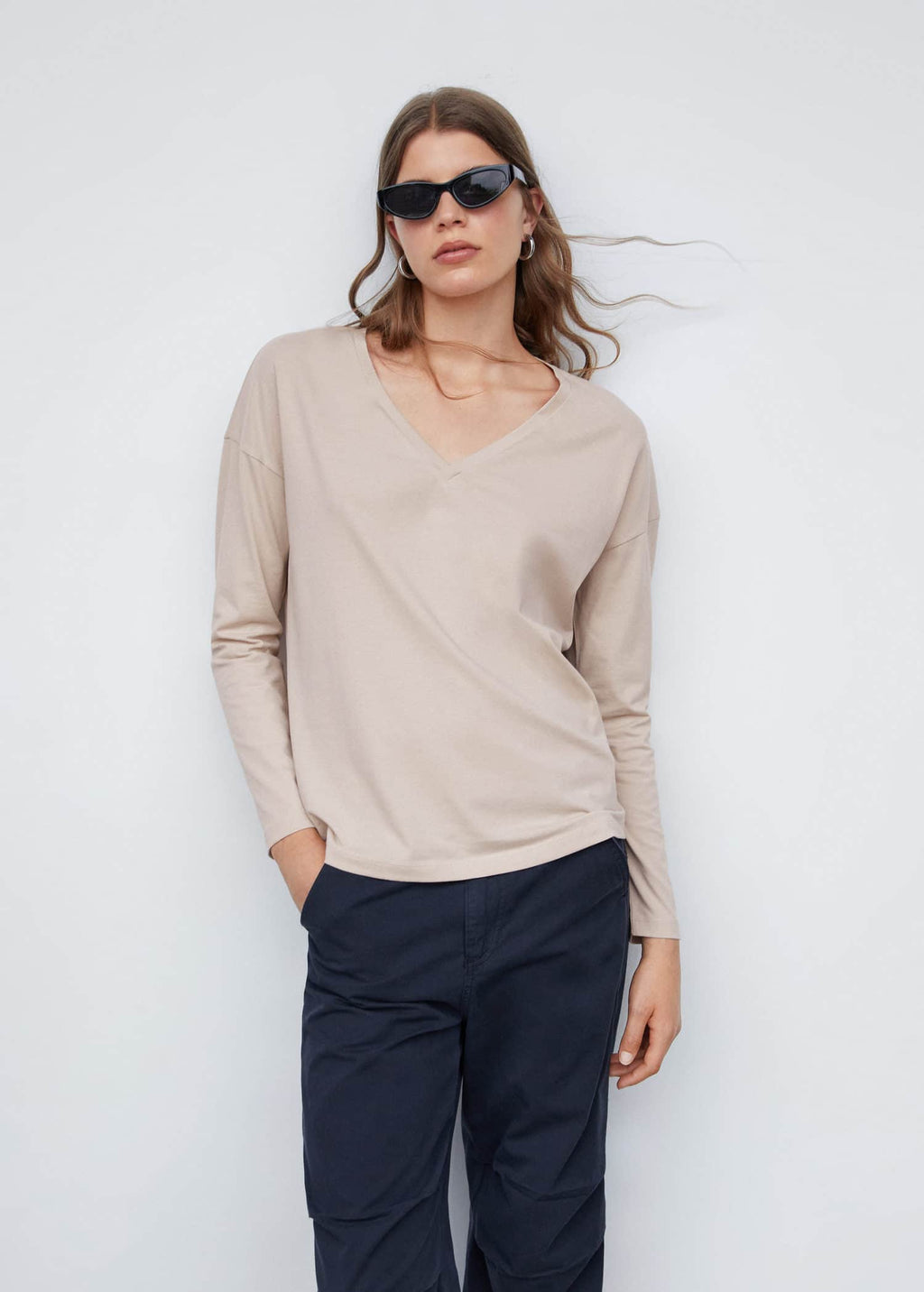 Camiseta algodón cuello pico