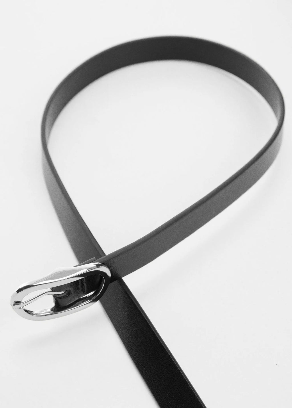 Cinturón hebilla ovalada