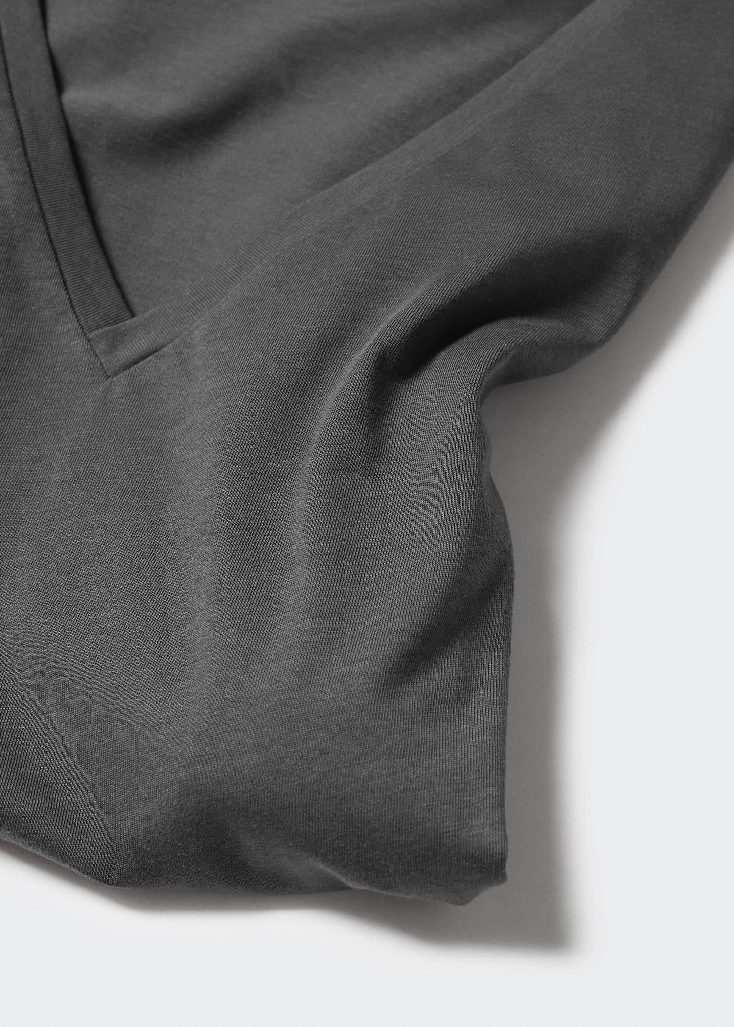 Camiseta algodón cuello pico