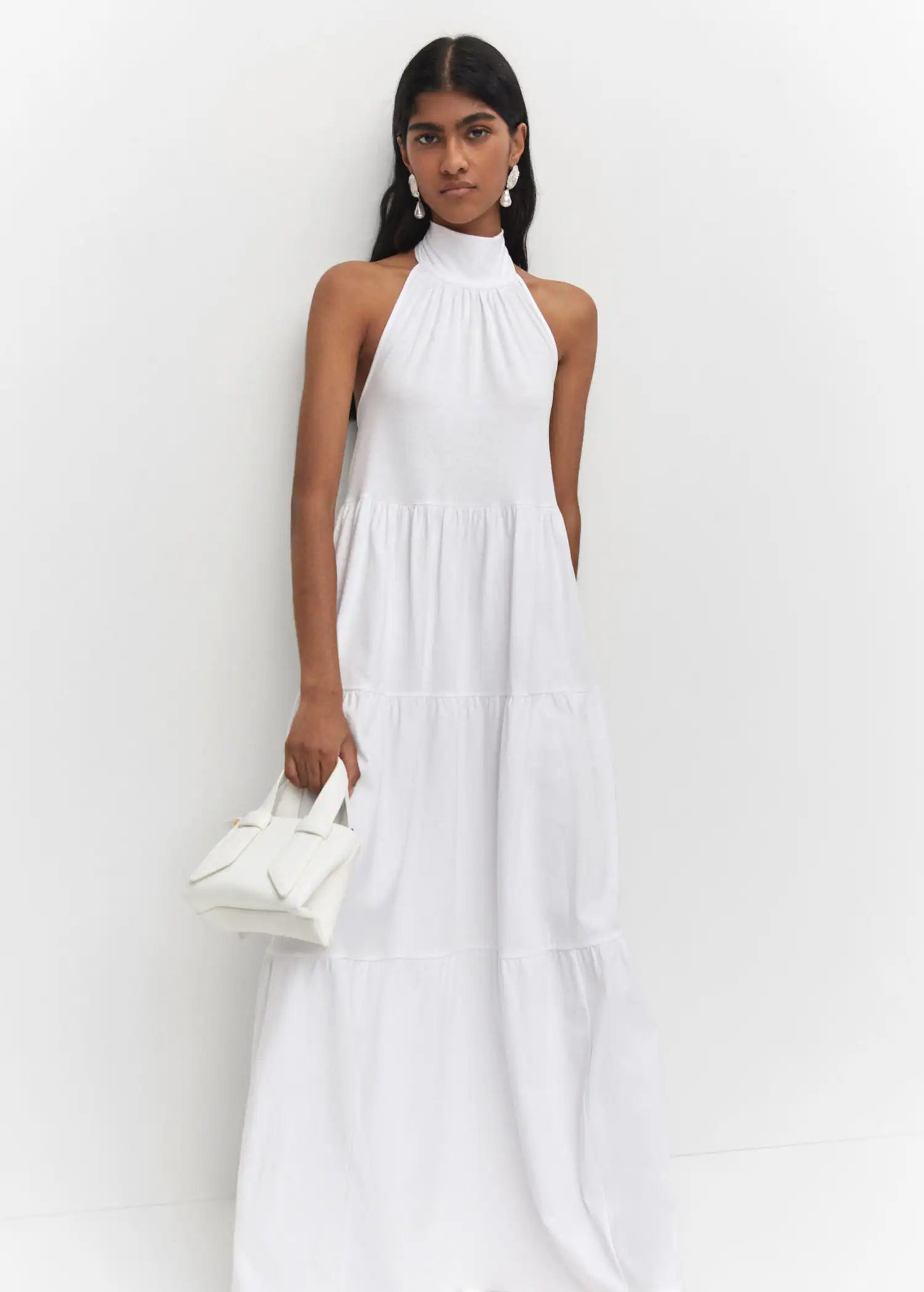 Vestido halter espalda abierta