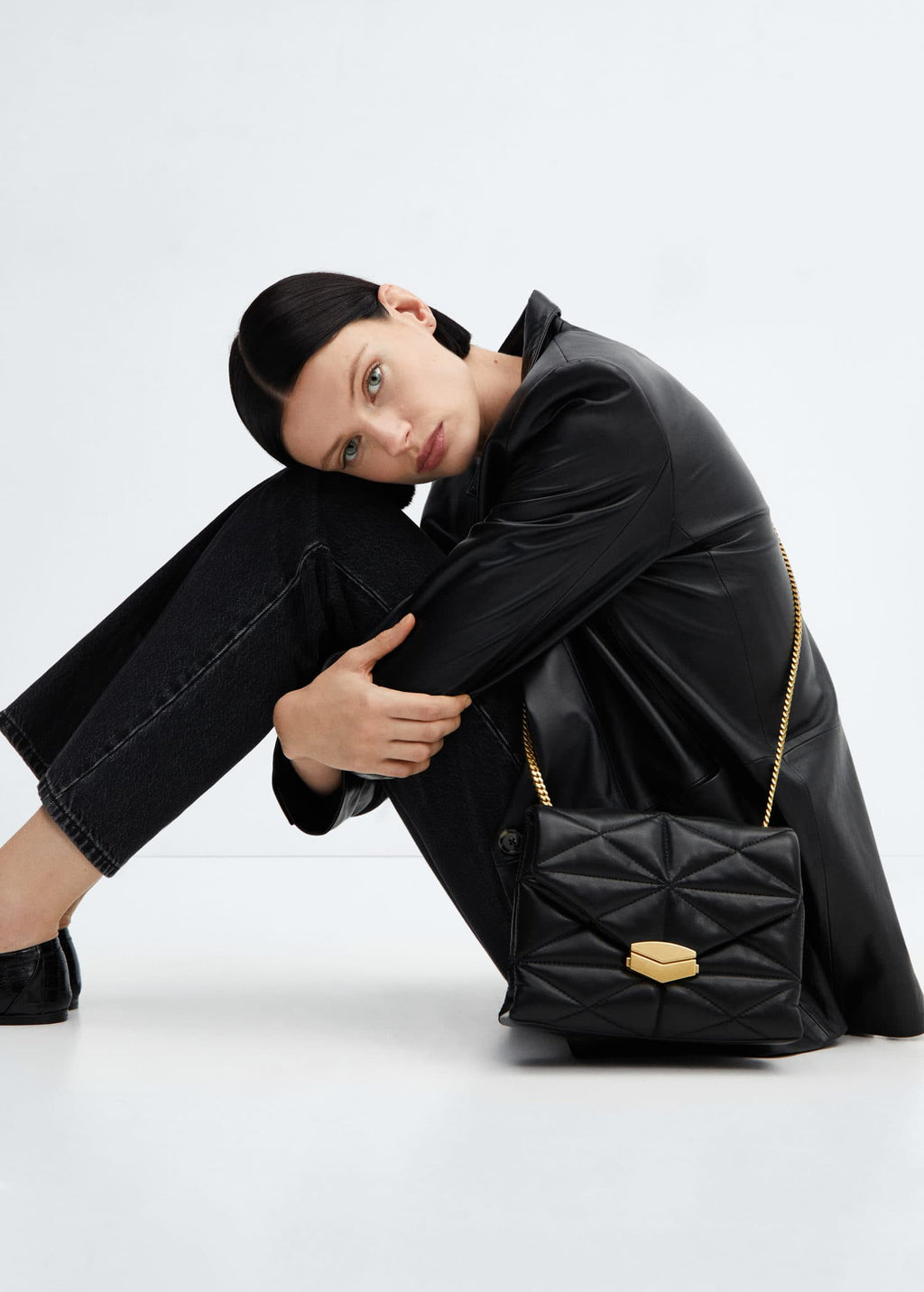 Bolso acolchado solapa
