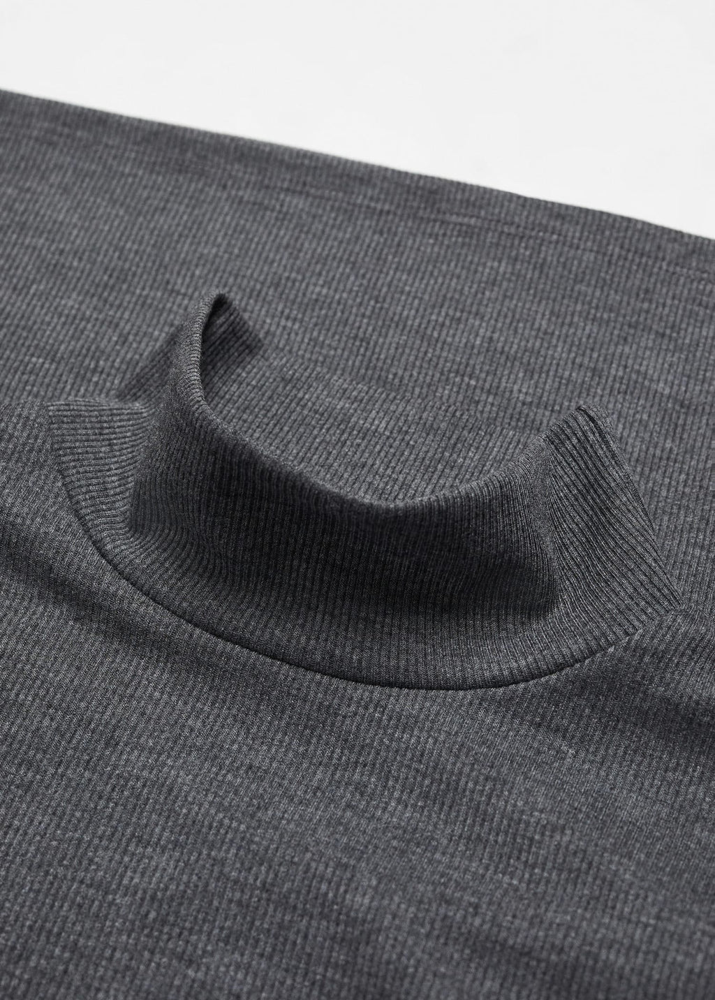 Camiseta cuello alto
