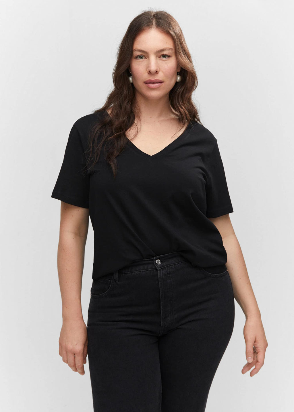Camiseta algodón cuello pico
