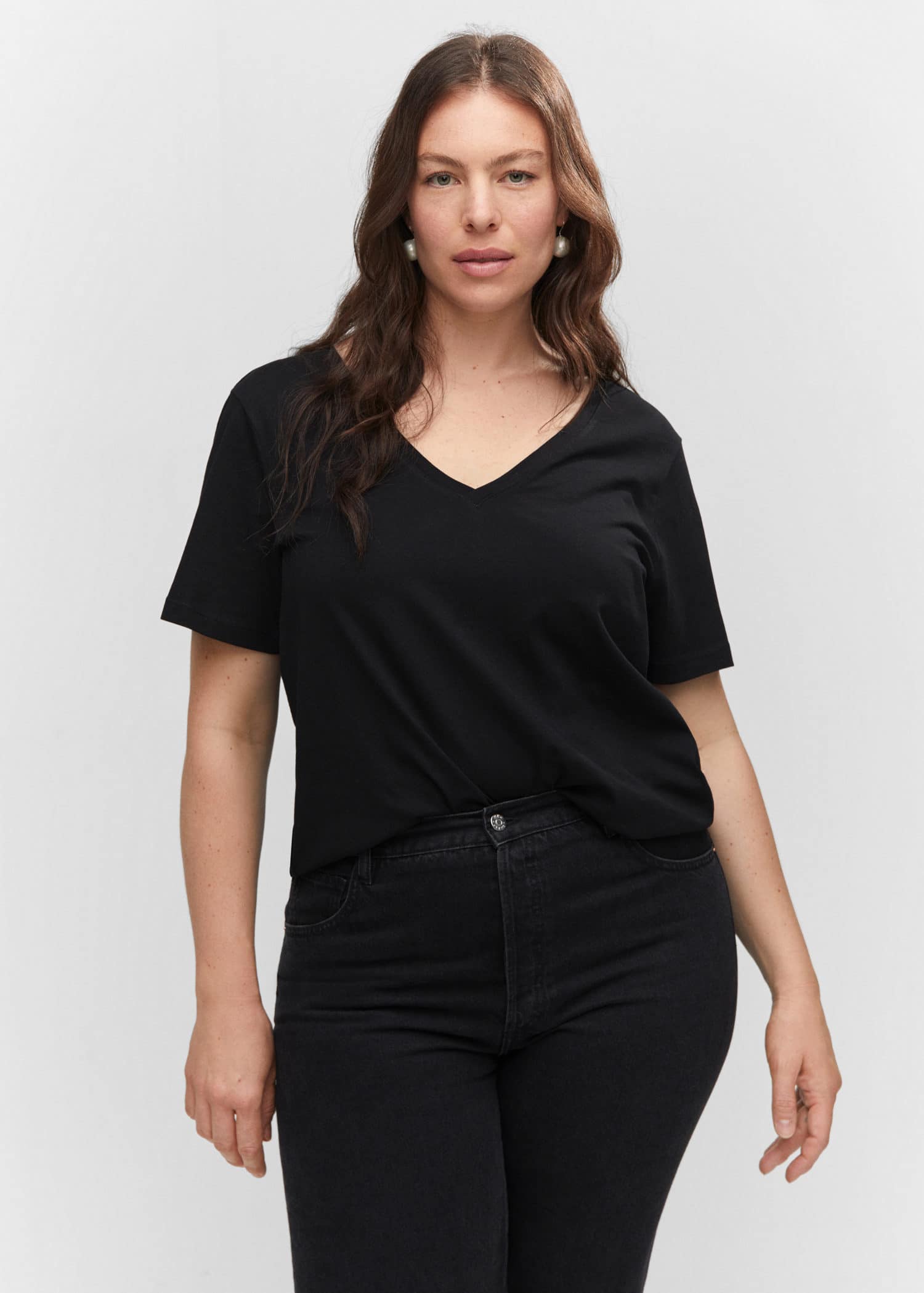 Camiseta algodón cuello pico