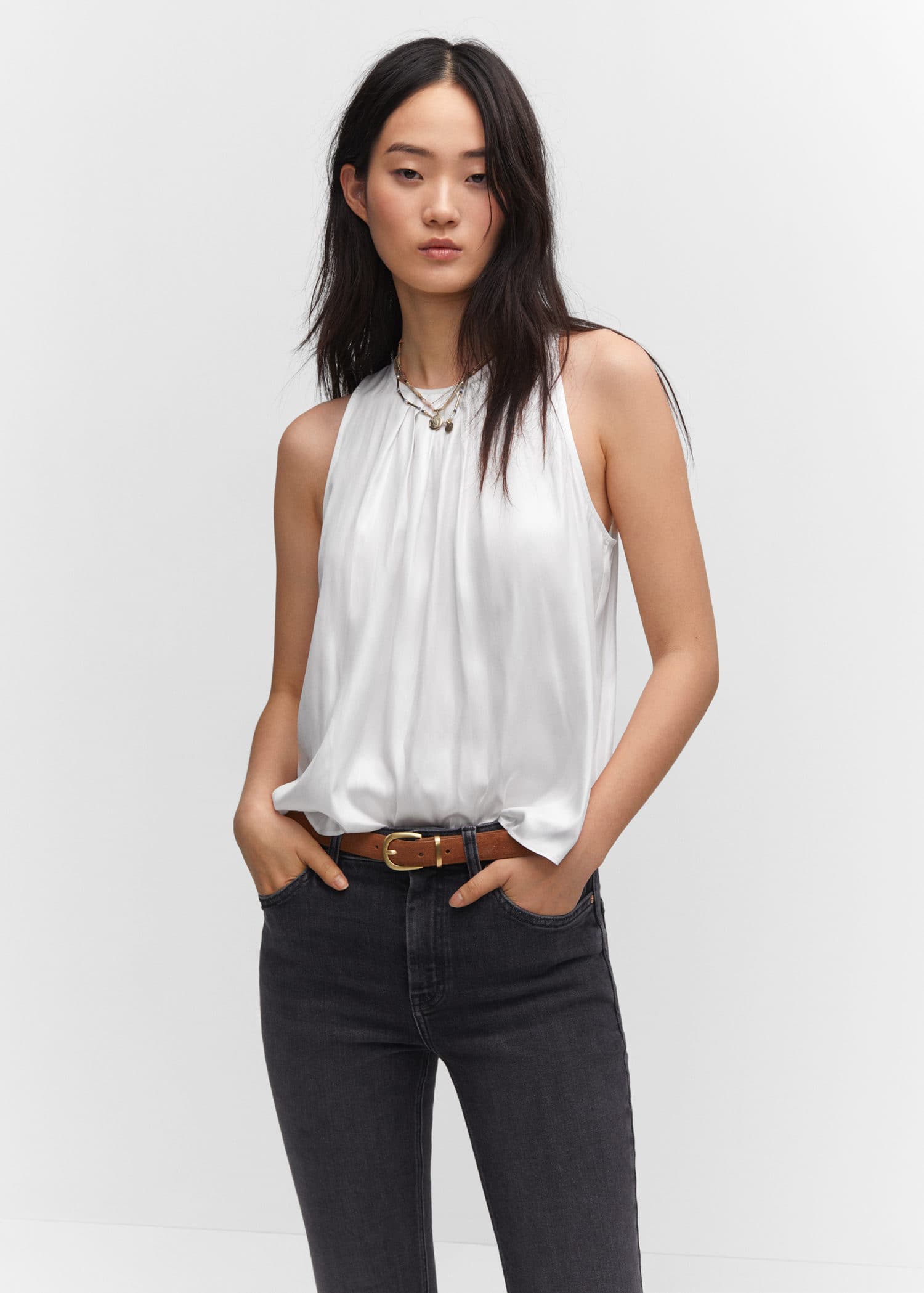 Top satinado detalle pinzas