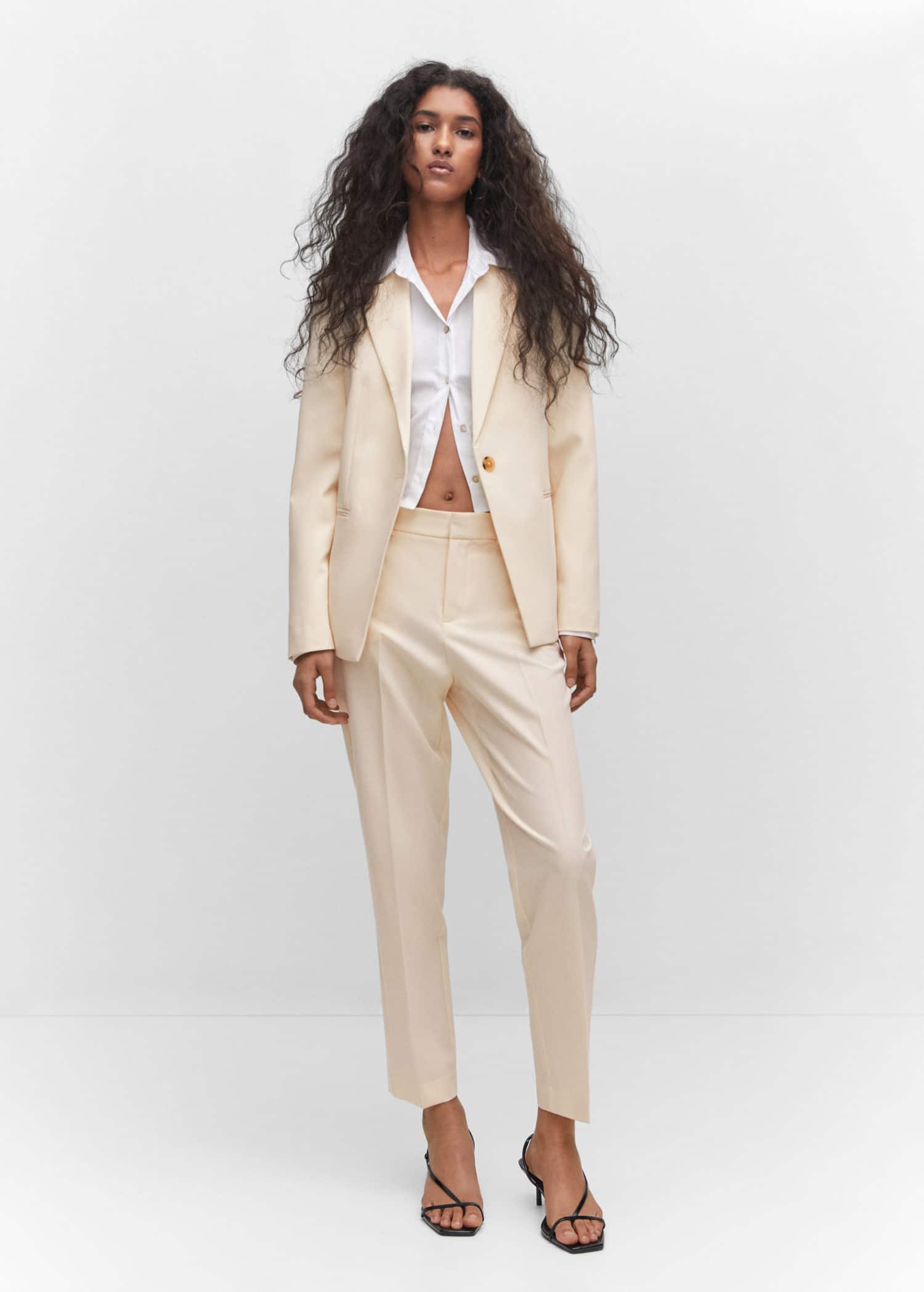 Americana traje entallada