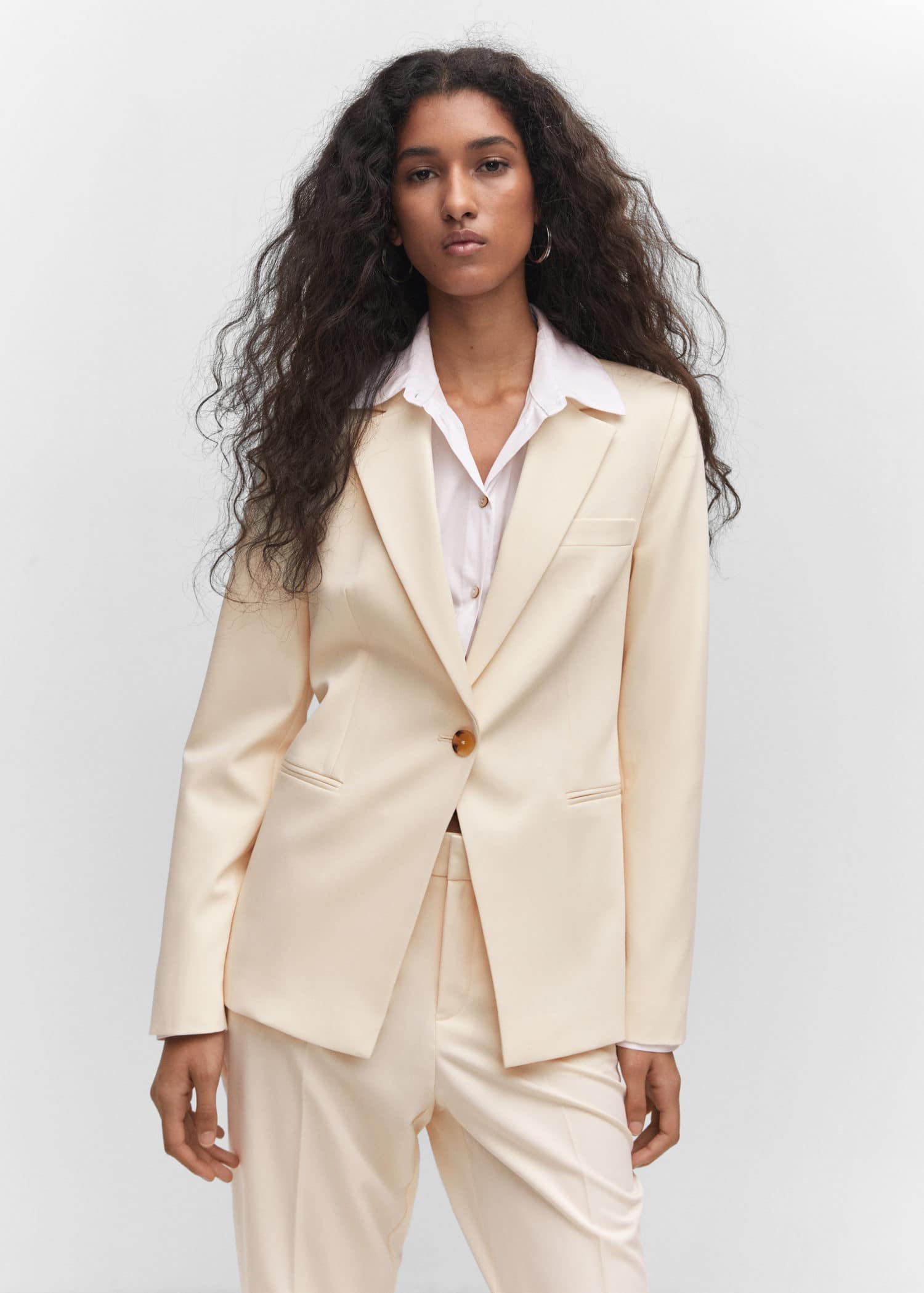 Americana traje entallada