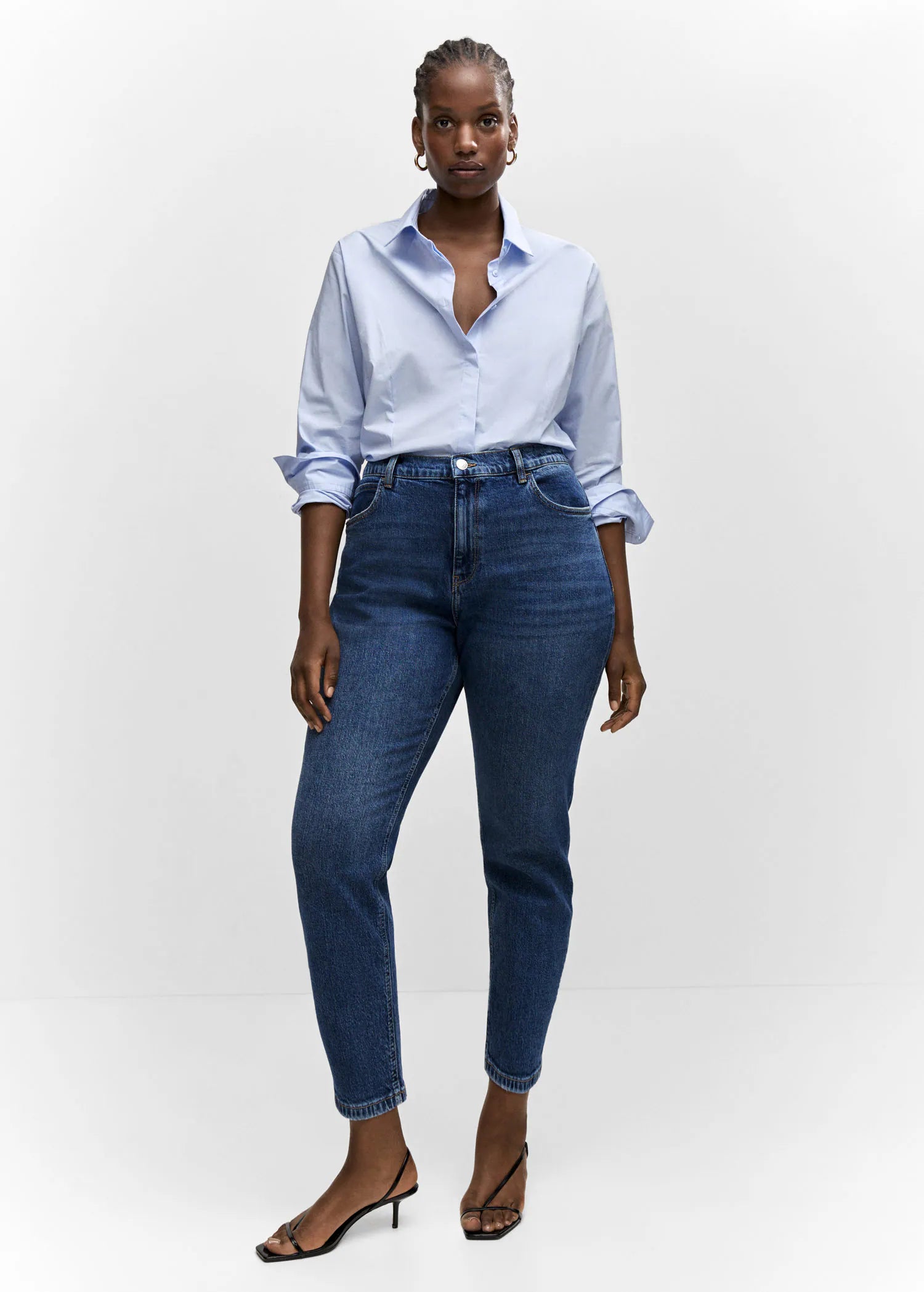 Jeans mom confort tiro alto
