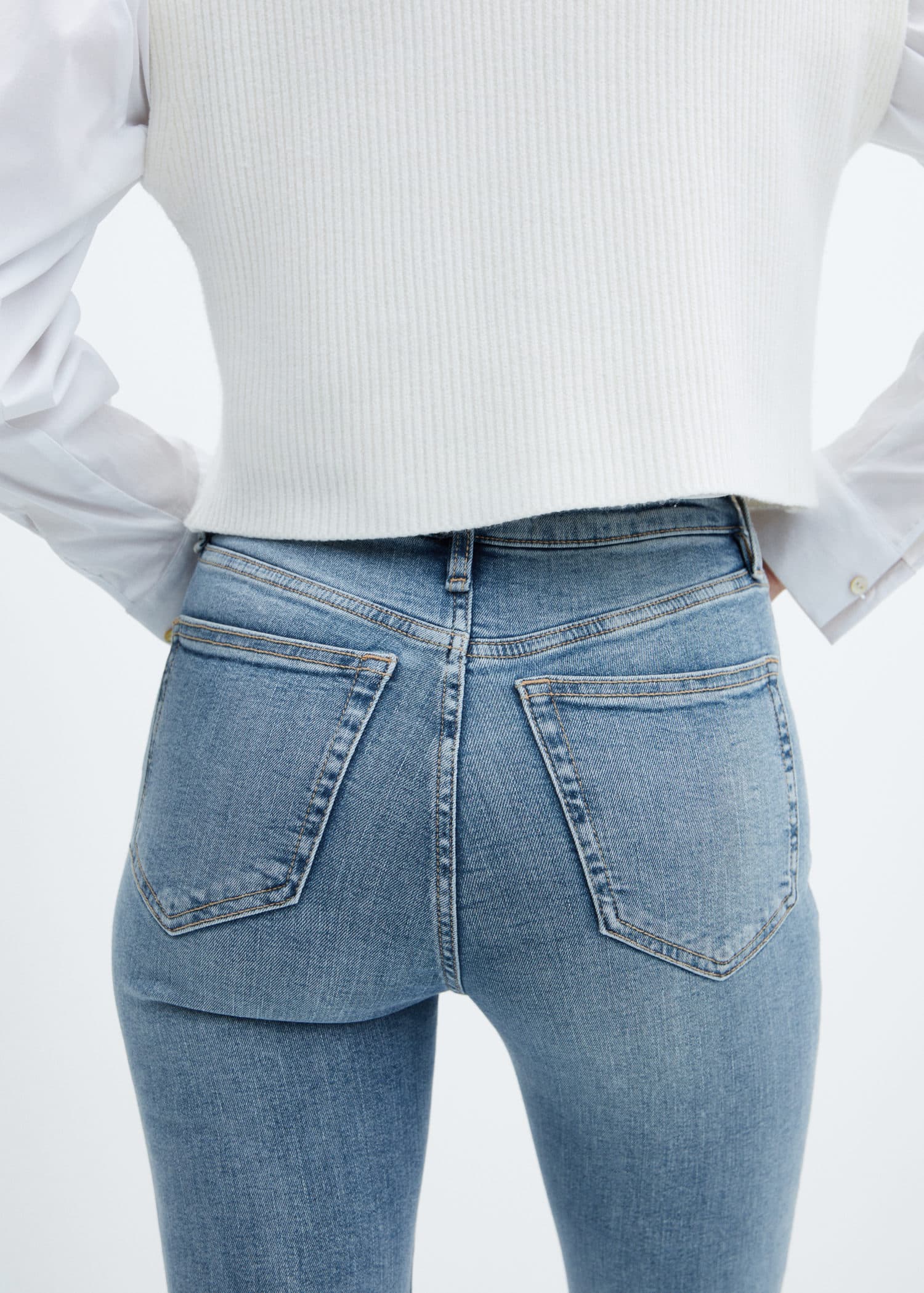 Jeans skinny tiro alto