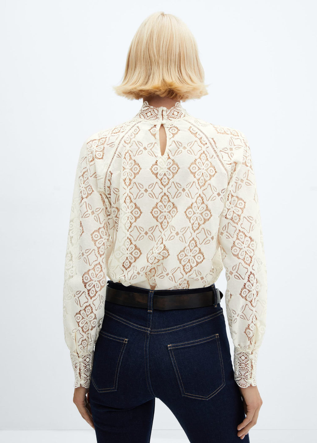 Blusa detalles calados