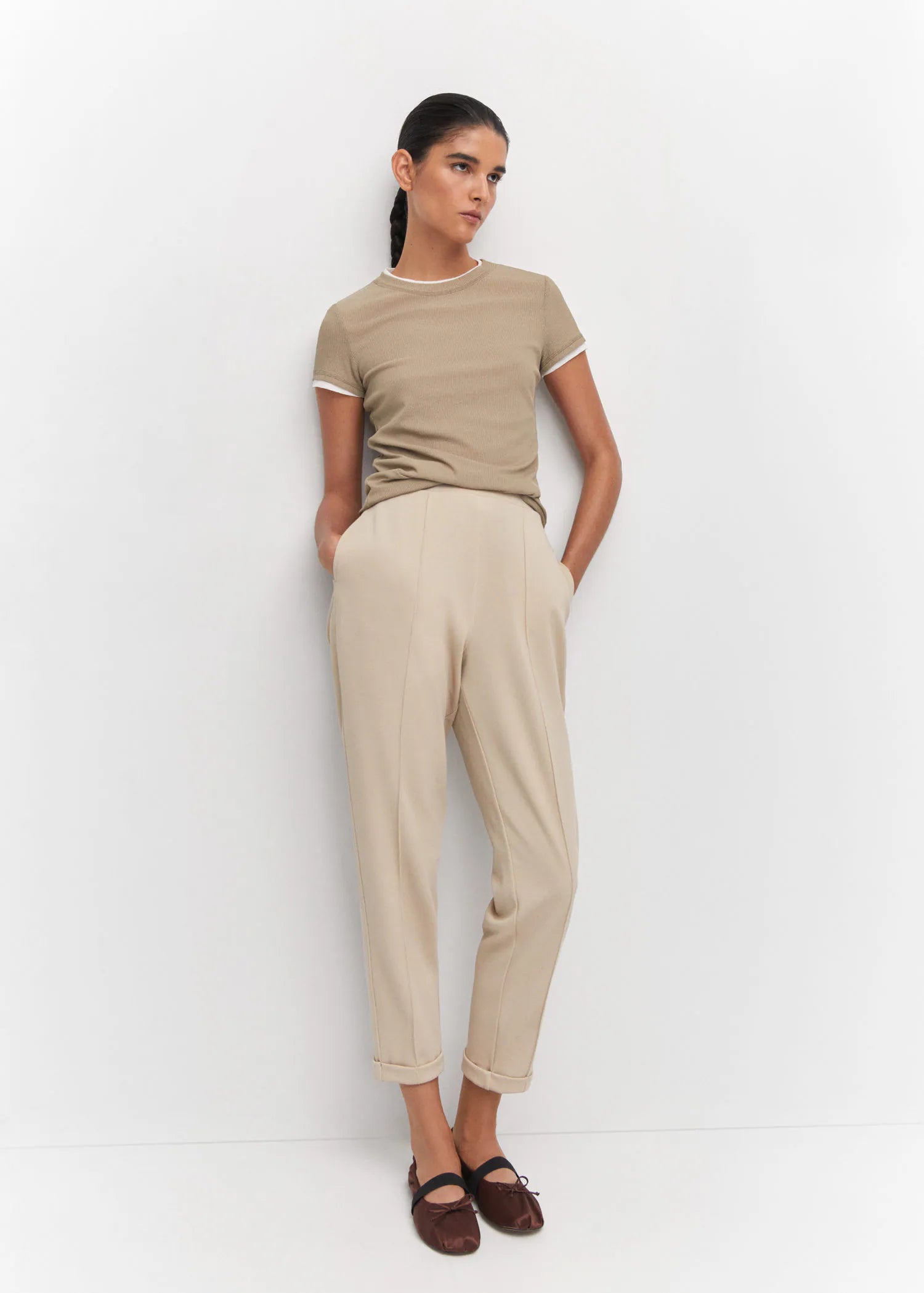 Pantalón jogger costuras