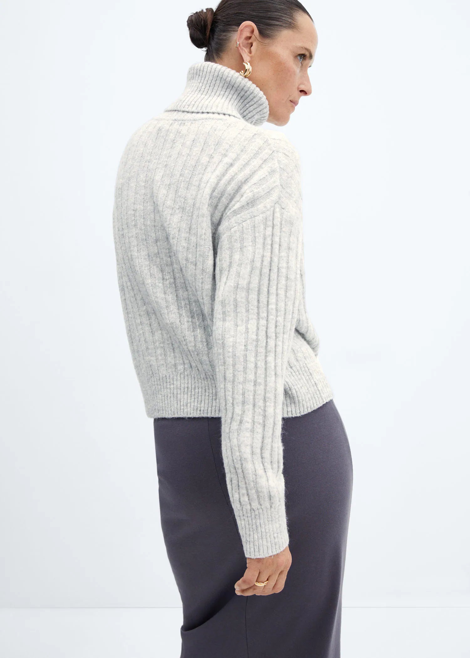 Jersey canalé cuello vuelto