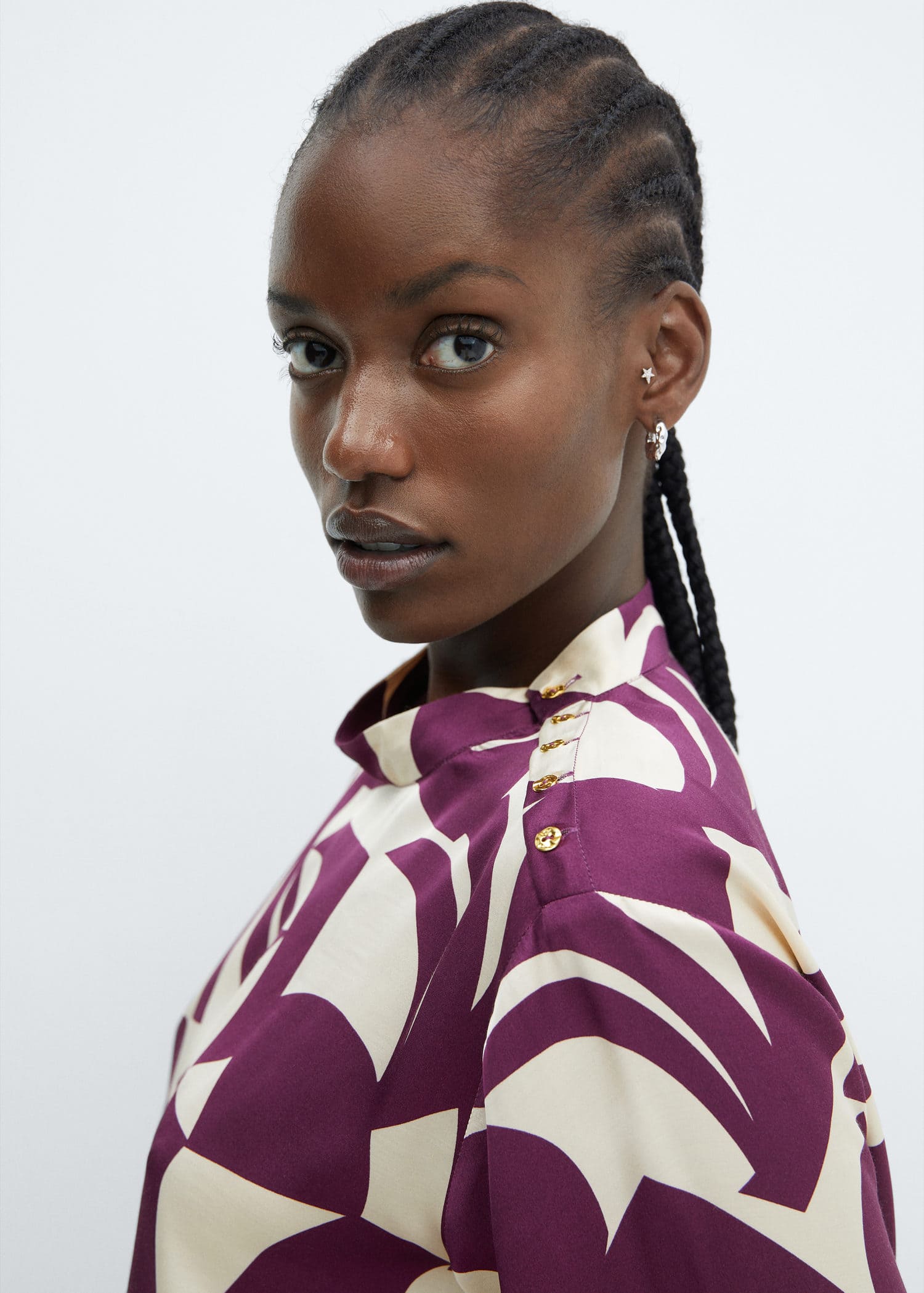 Blusa satinada estampada