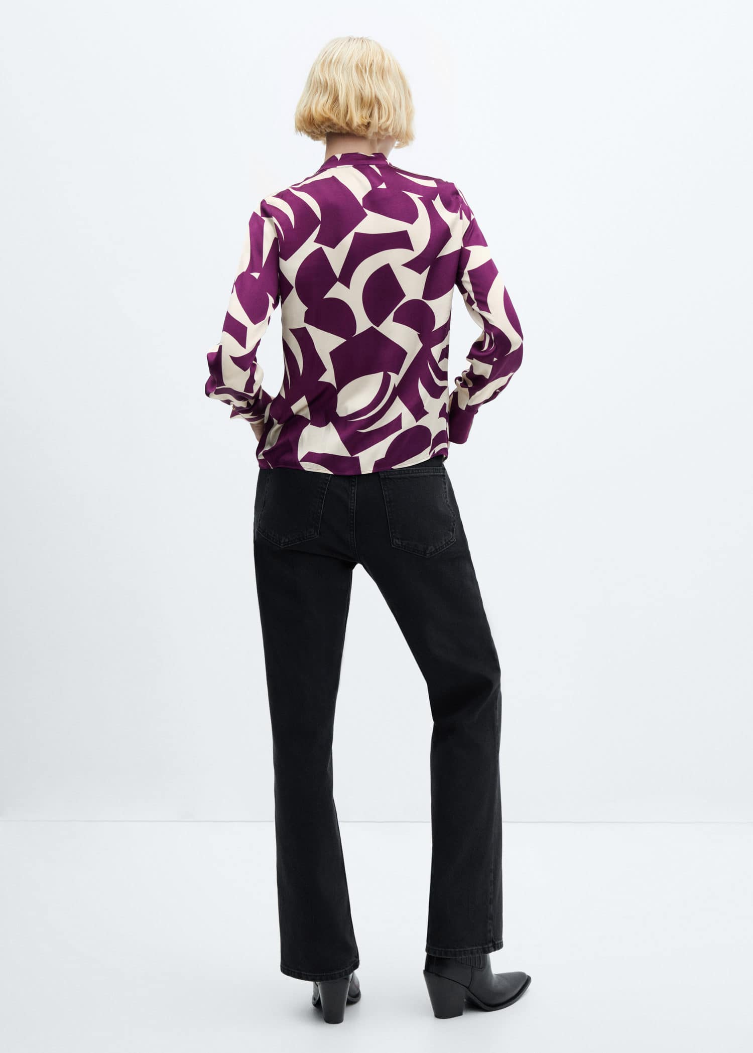 Blusa satinada estampada