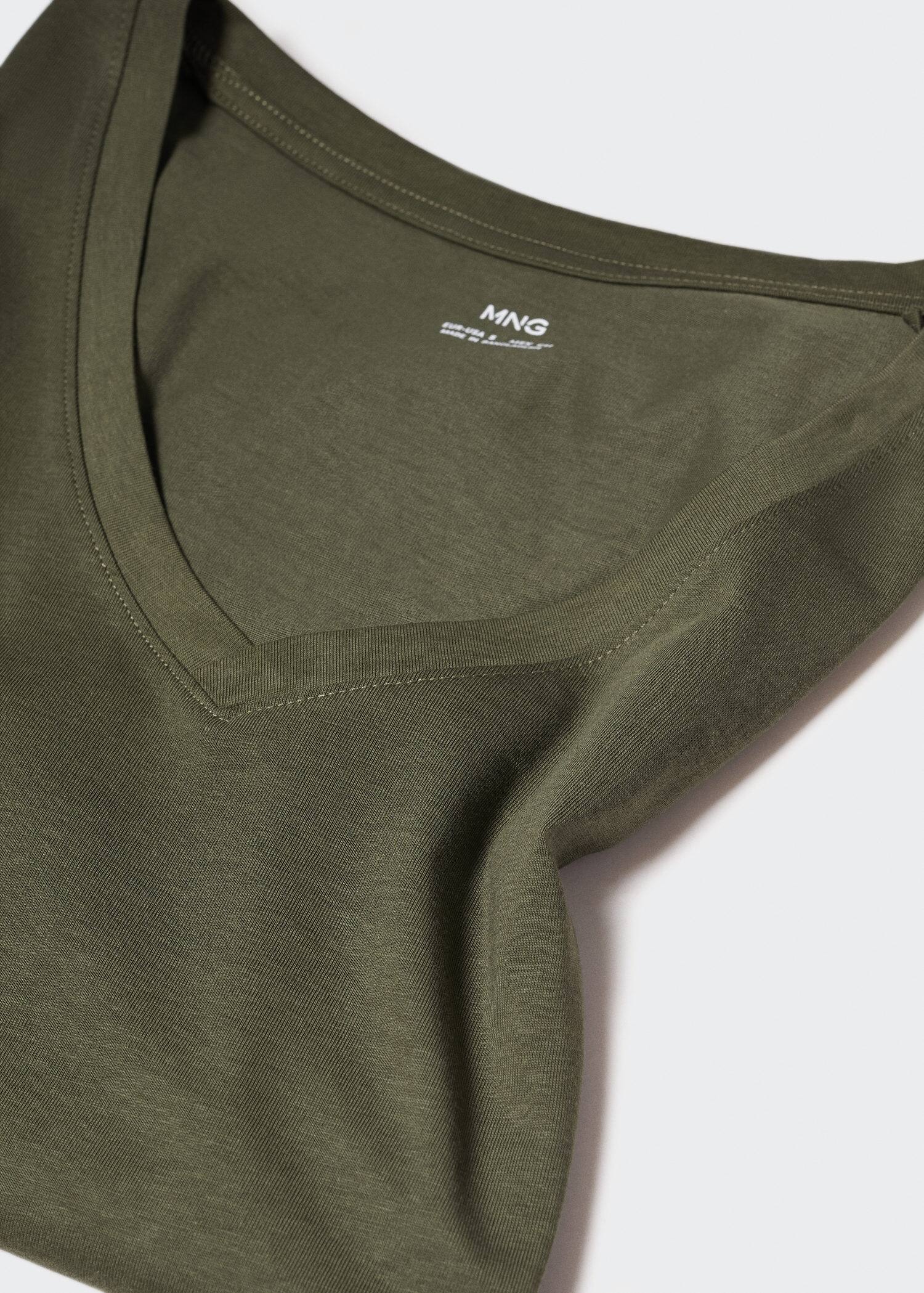 Camiseta algodón cuello pico