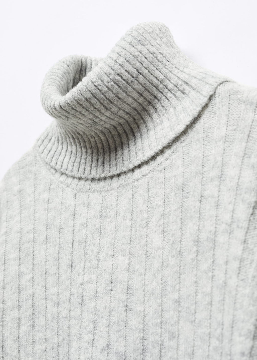 Jersey canalé cuello vuelto