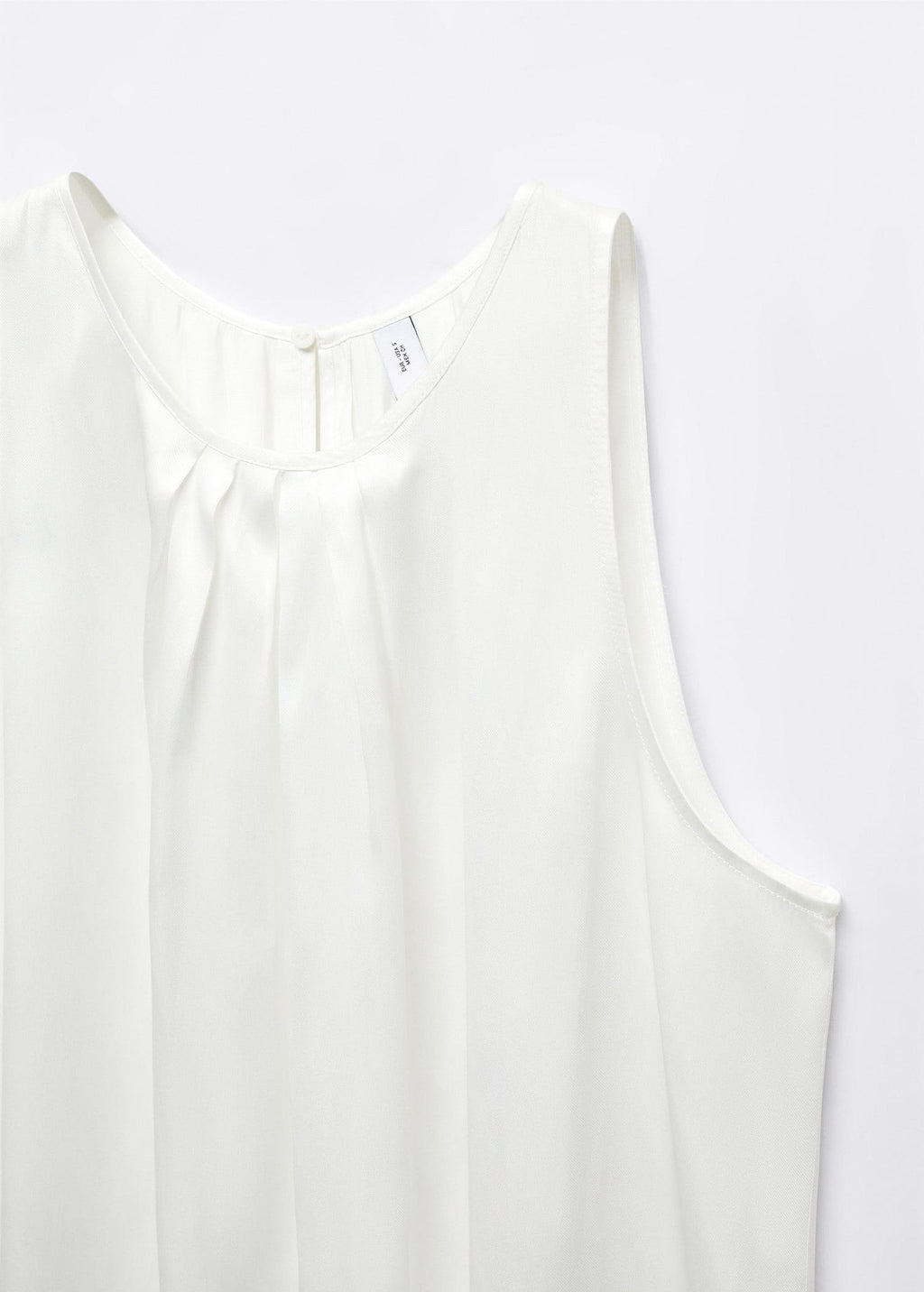 Top satinado detalle pinzas
