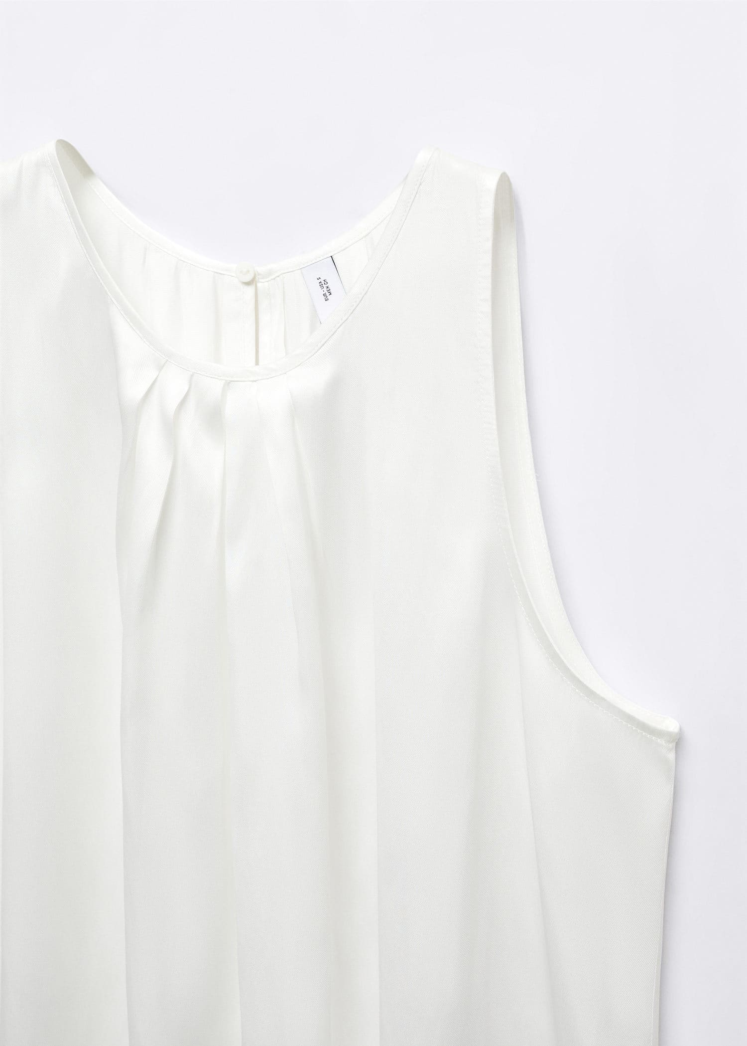 Top satinado detalle pinzas
