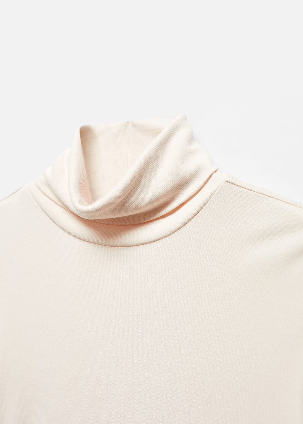 Camiseta modal cuello vuelto