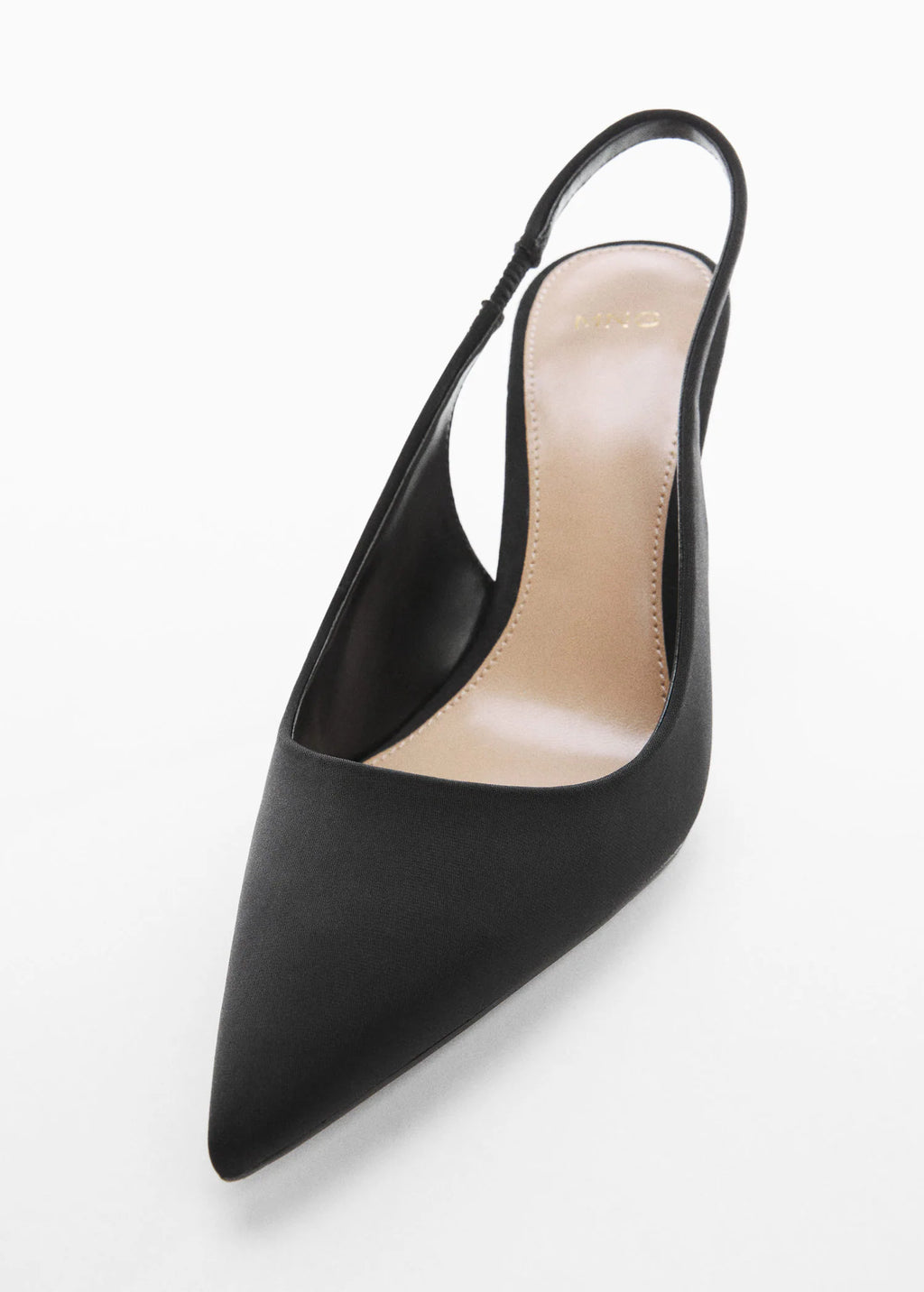 Zapato punta destalonado