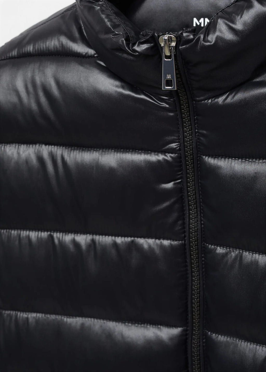Anorak acolchado bolsillos
