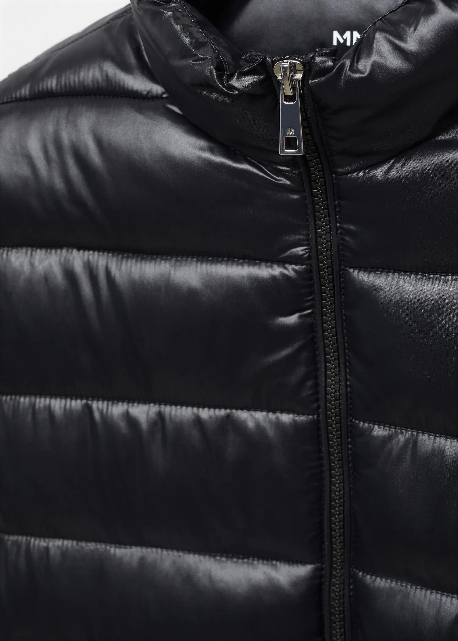 Anorak acolchado bolsillos