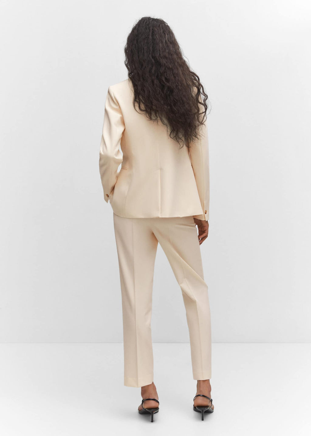 Americana traje entallada