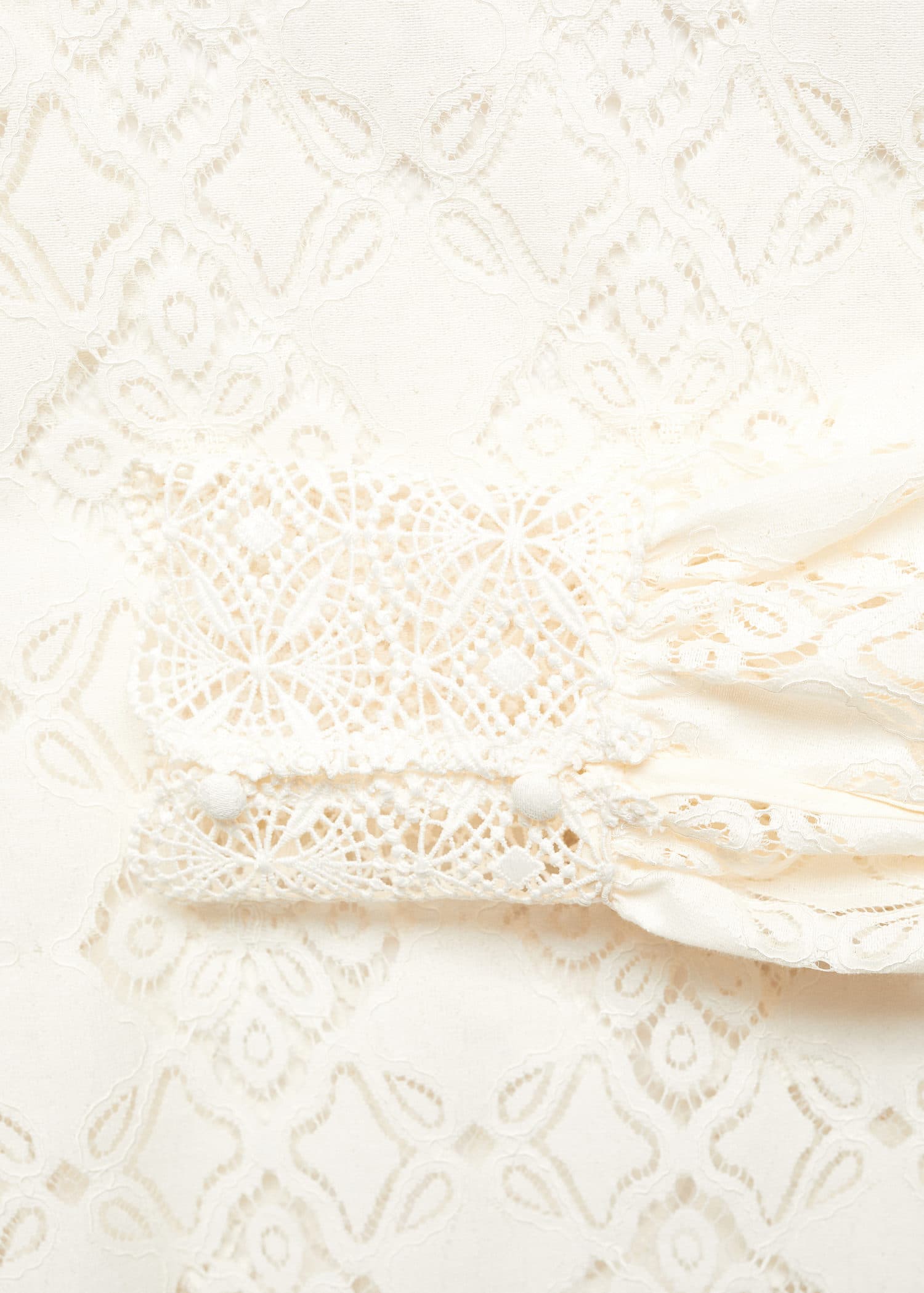 Blusa detalles calados