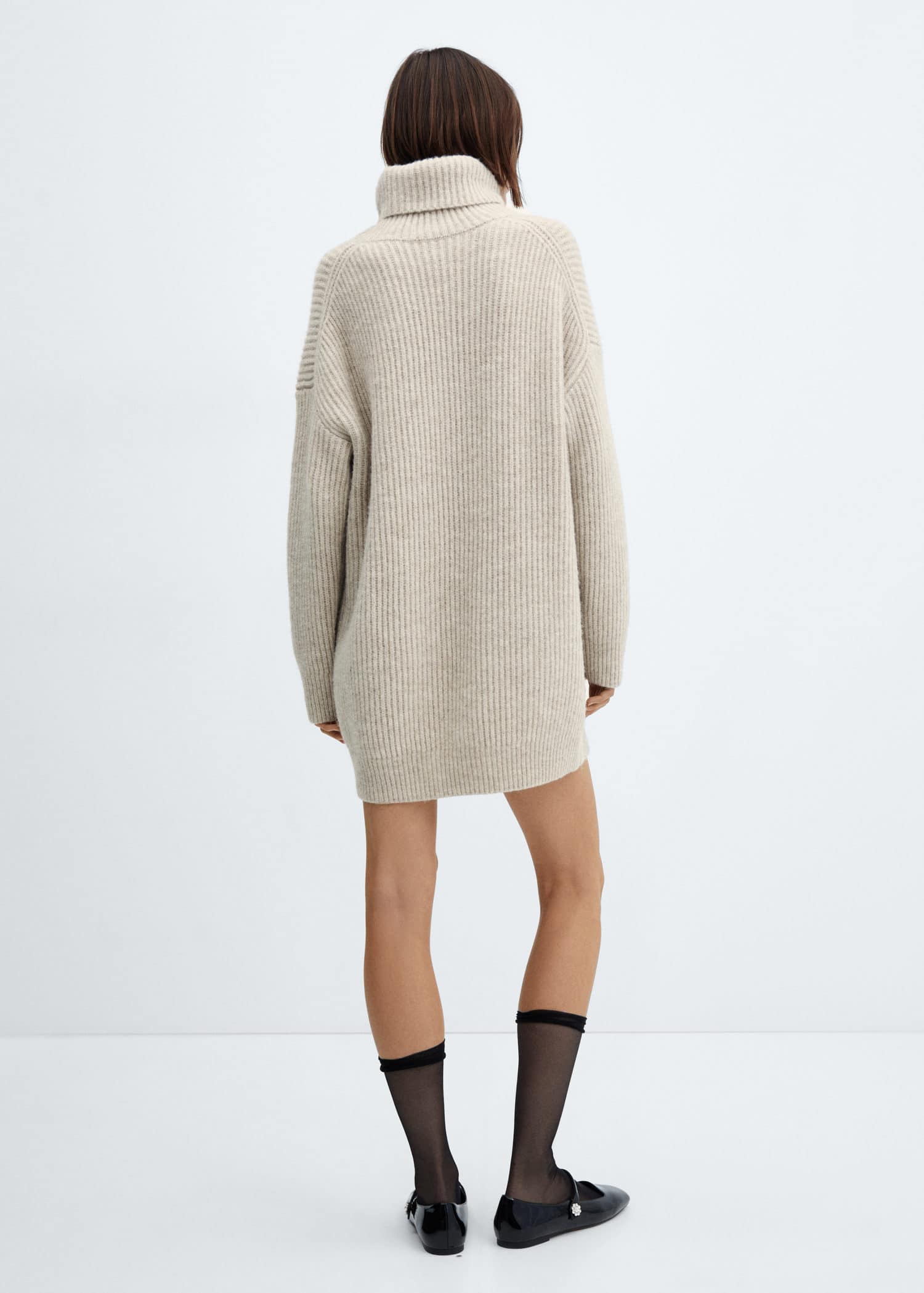 Vestido canalé cuello vuelto