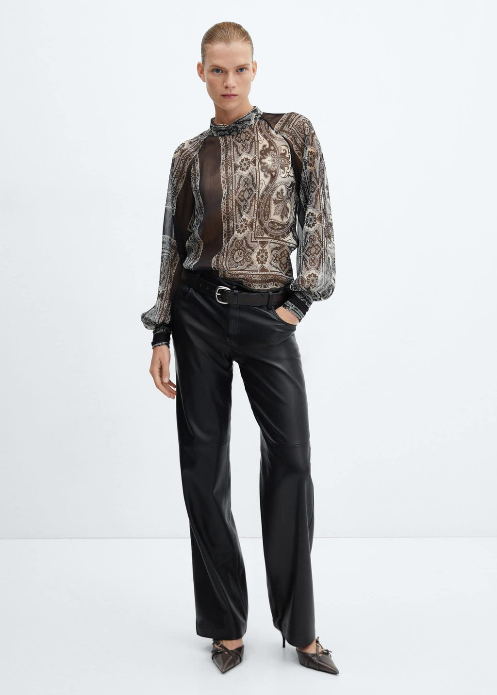 Blusa semitransparente estampada
