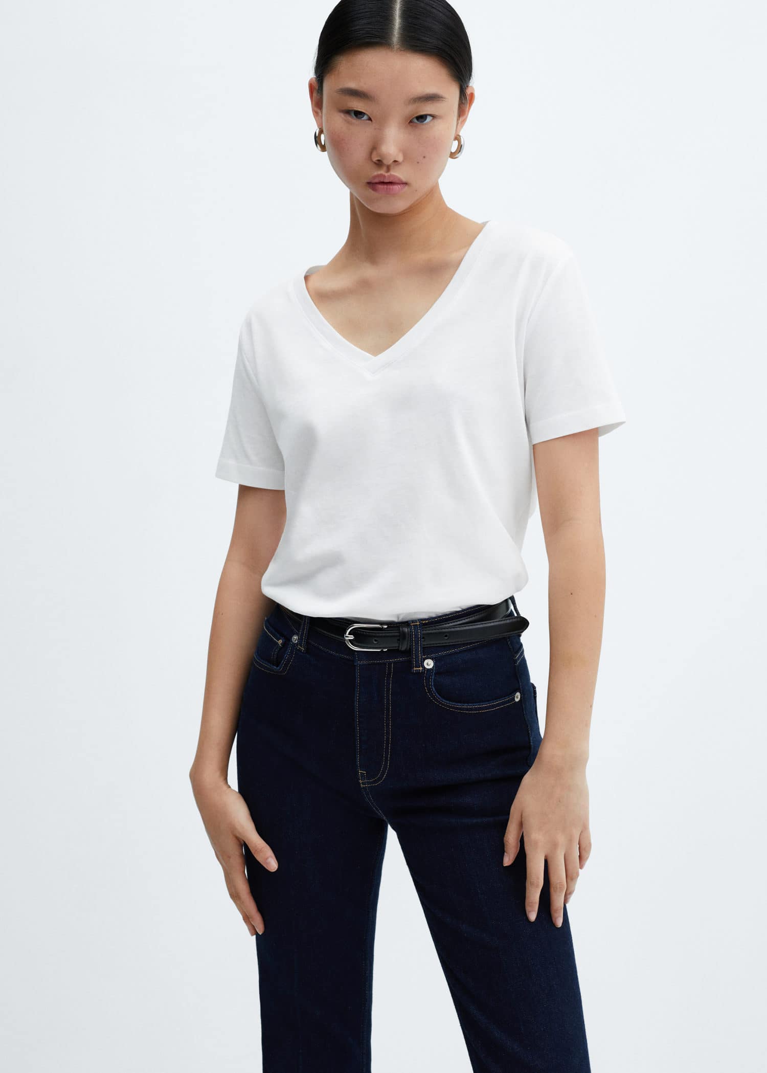 Camiseta algodón cuello pico