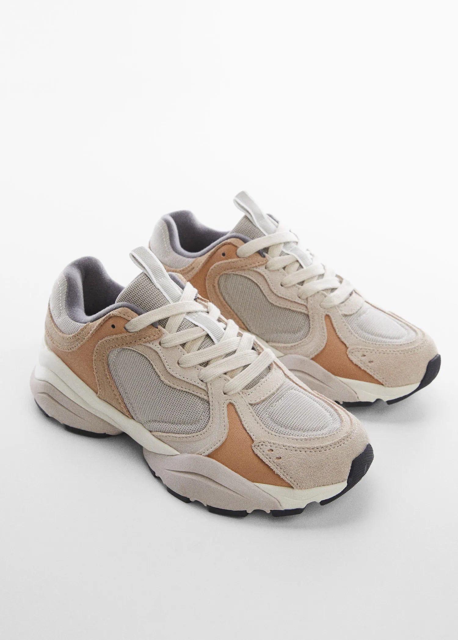 Deportivas diseño combinado