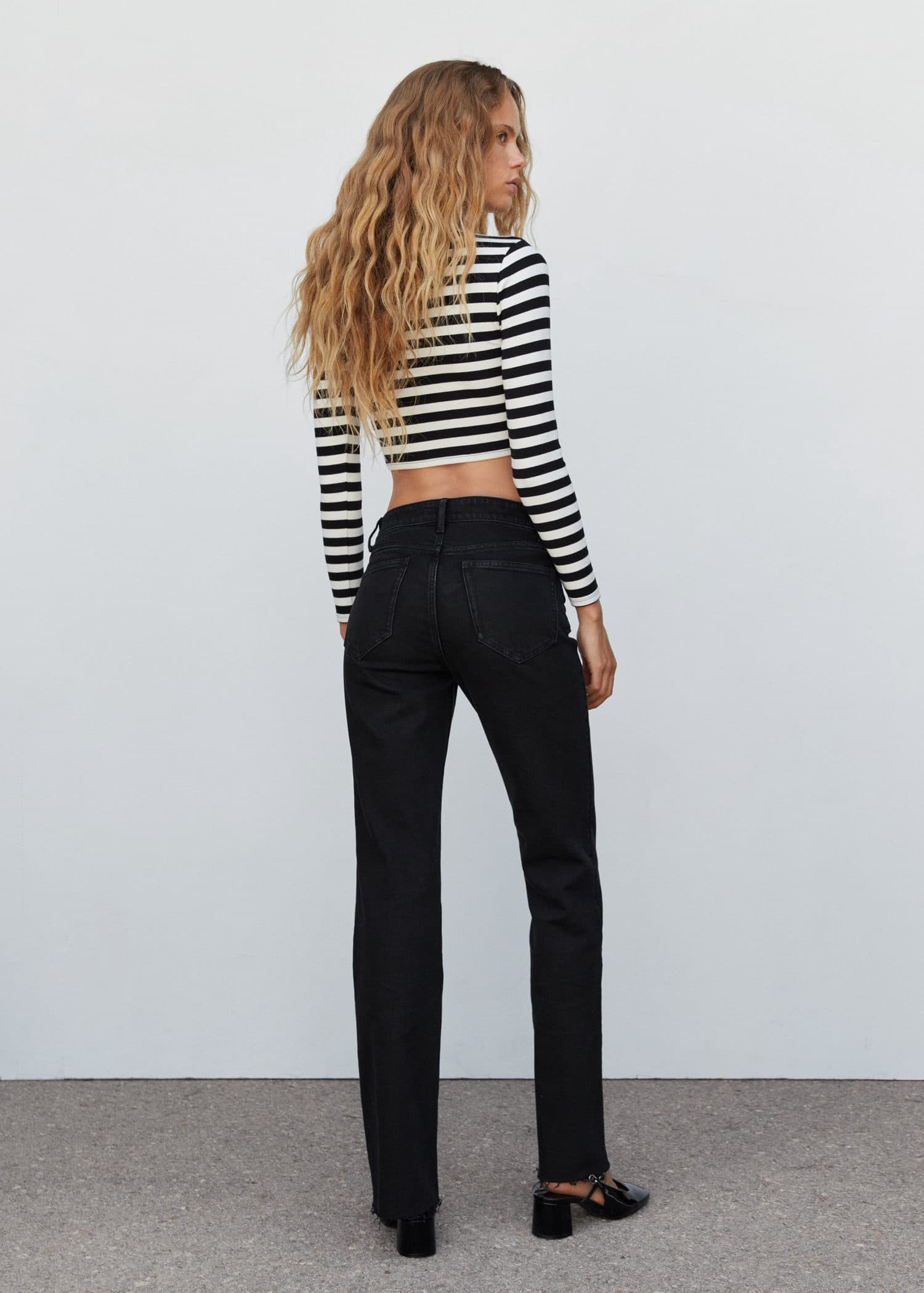 Jeans flare tiro medio