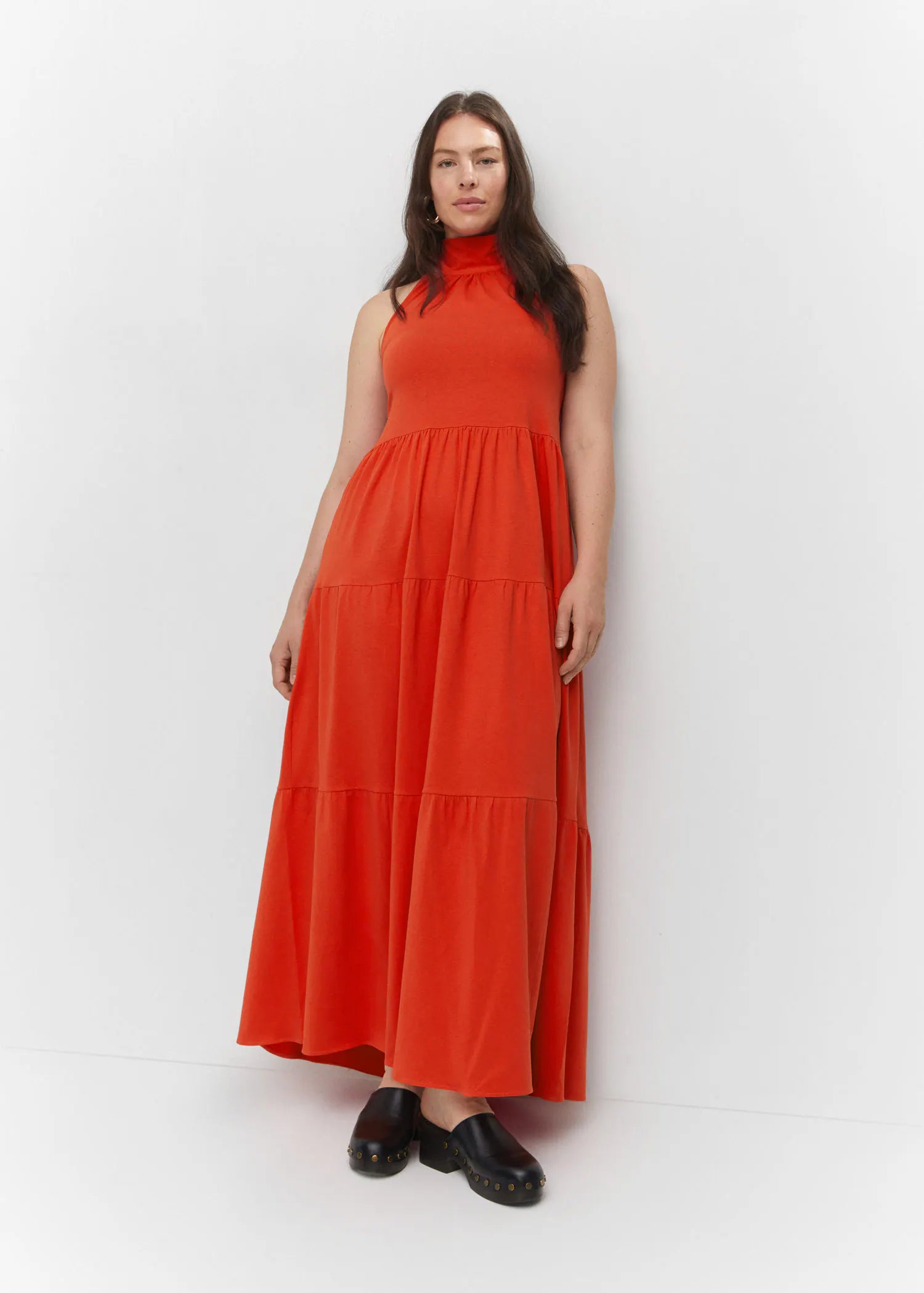 Vestido halter espalda abierta