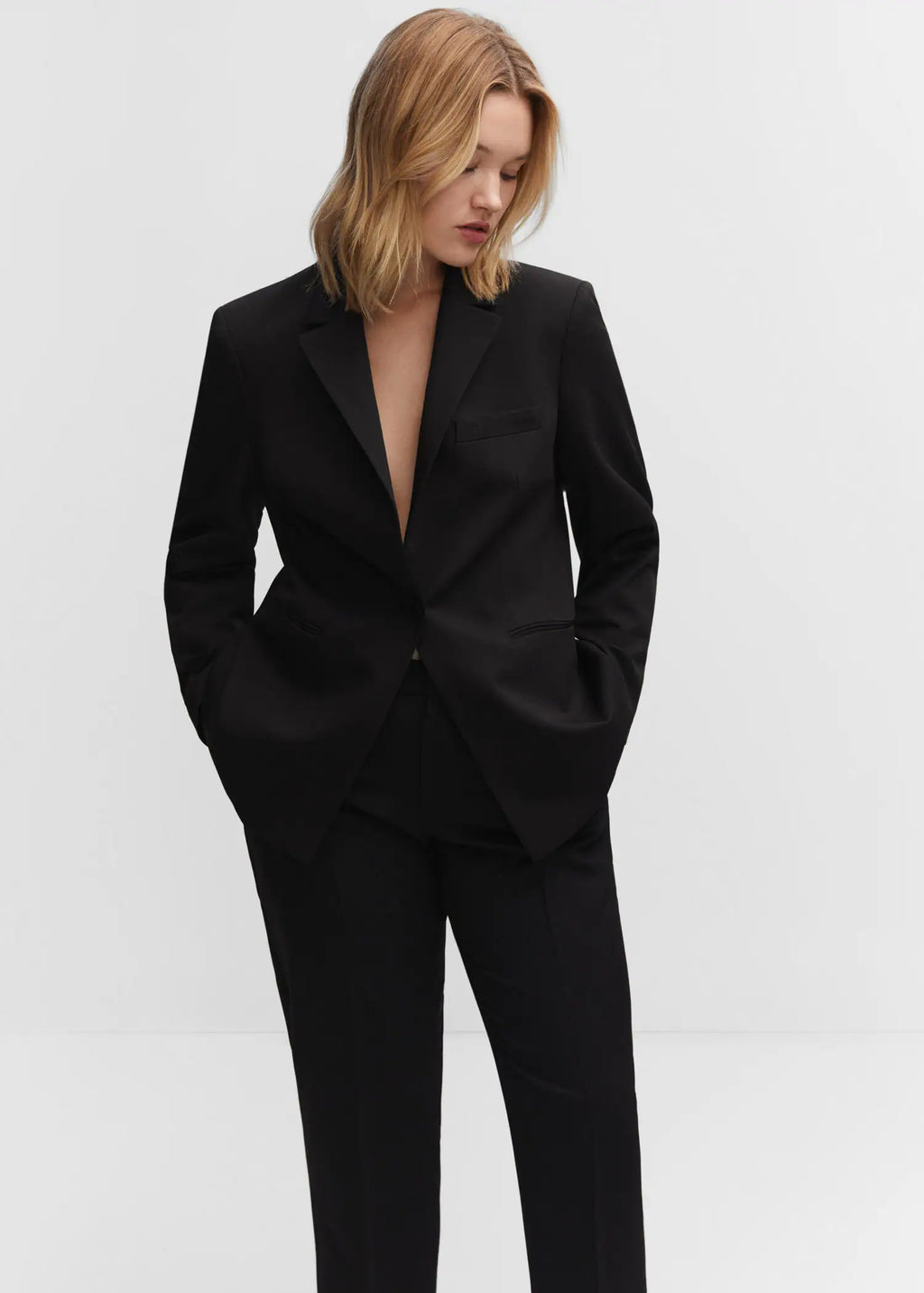 Americana traje entallada