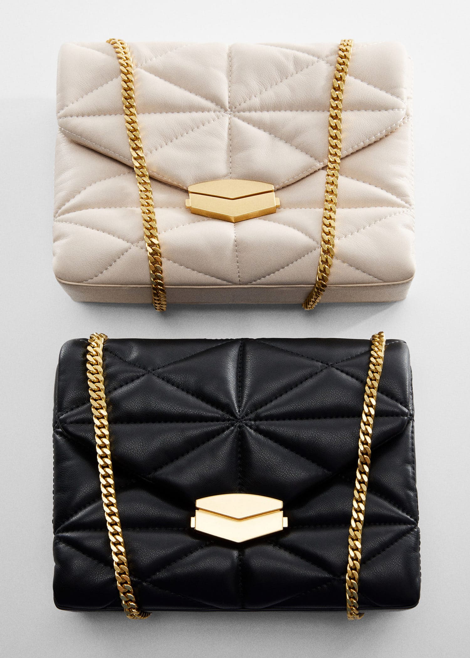 Bolso acolchado solapa