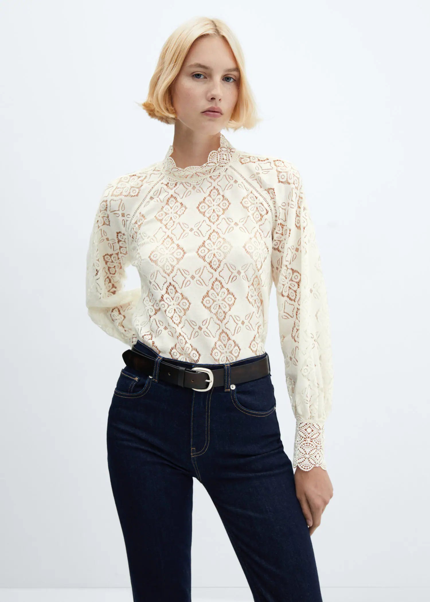 Blusa detalles calados
